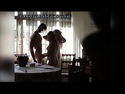 ❤️ Ħbieb sesswali jistiednu raġel ġgant u threesome miegħu ❤❌ Video tal-ħakk fil-porn mt.mouthporn.ru ❌❤